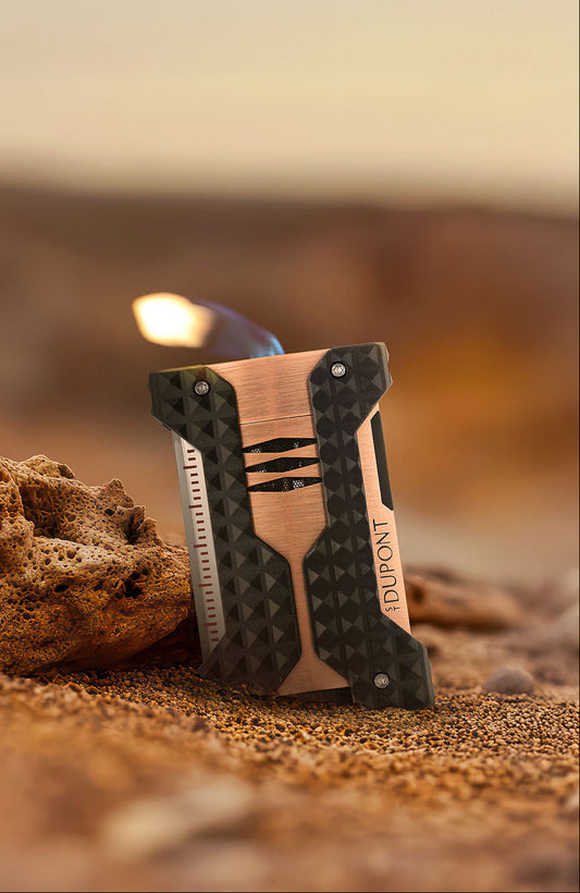 Windproof von S.T. Dupont – Die Flamme, die dem Wind trotzt