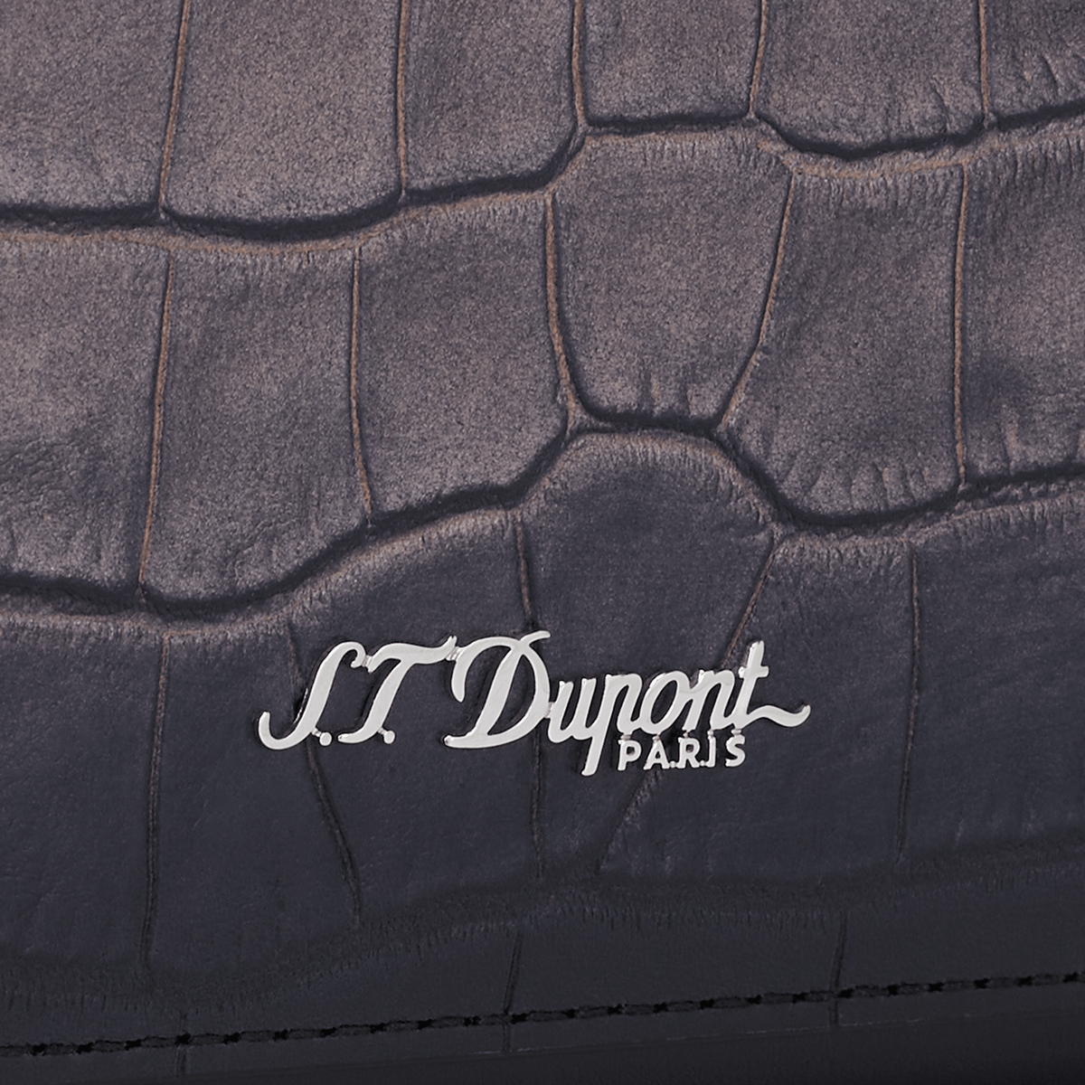 Kleine Zigarrensack camera bag channel_marketplace color_black 4 - S.T. Dupont Germany