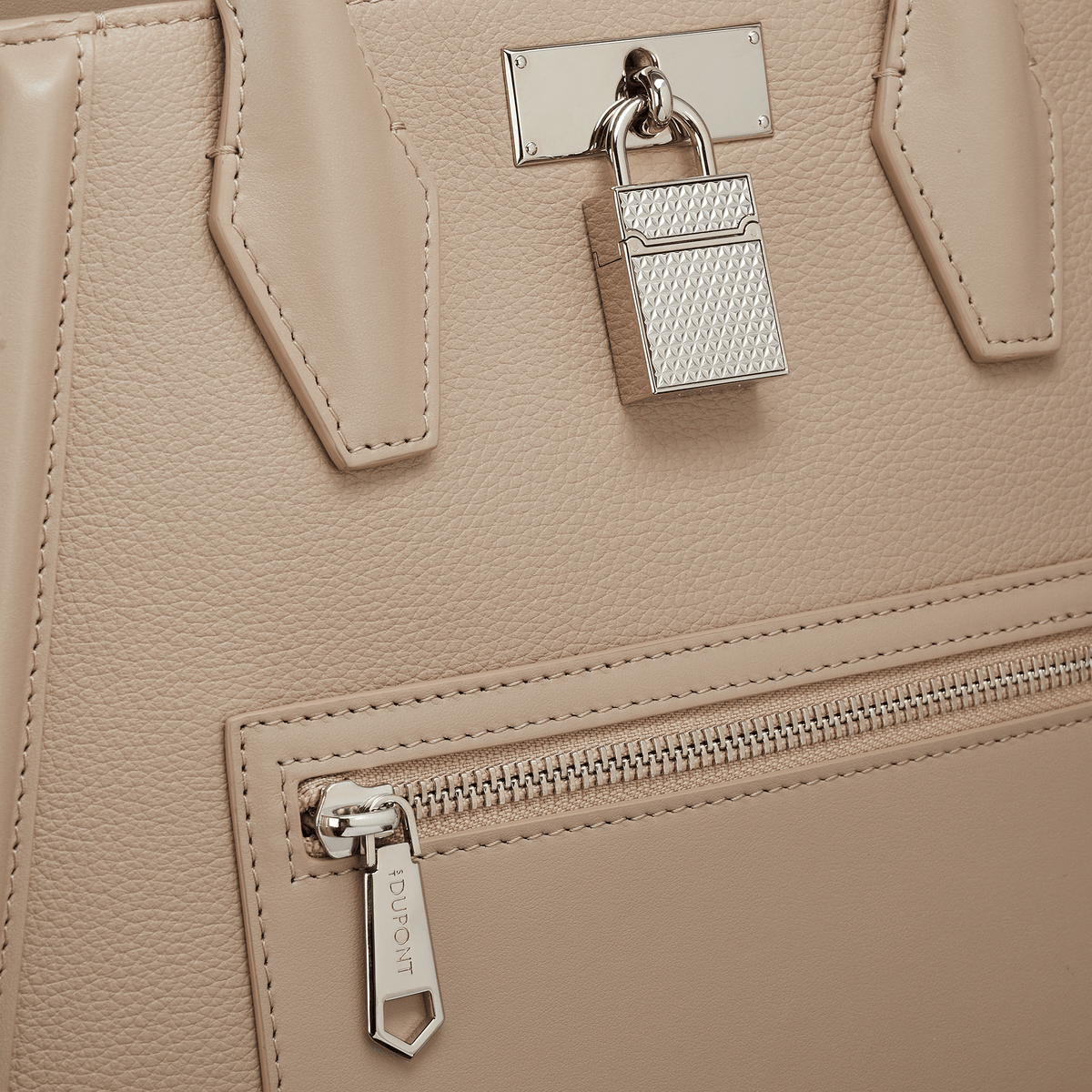 Mittlere Tasche CollectionFW2425 color_beige corporate25 6 - S.T. Dupont Germany