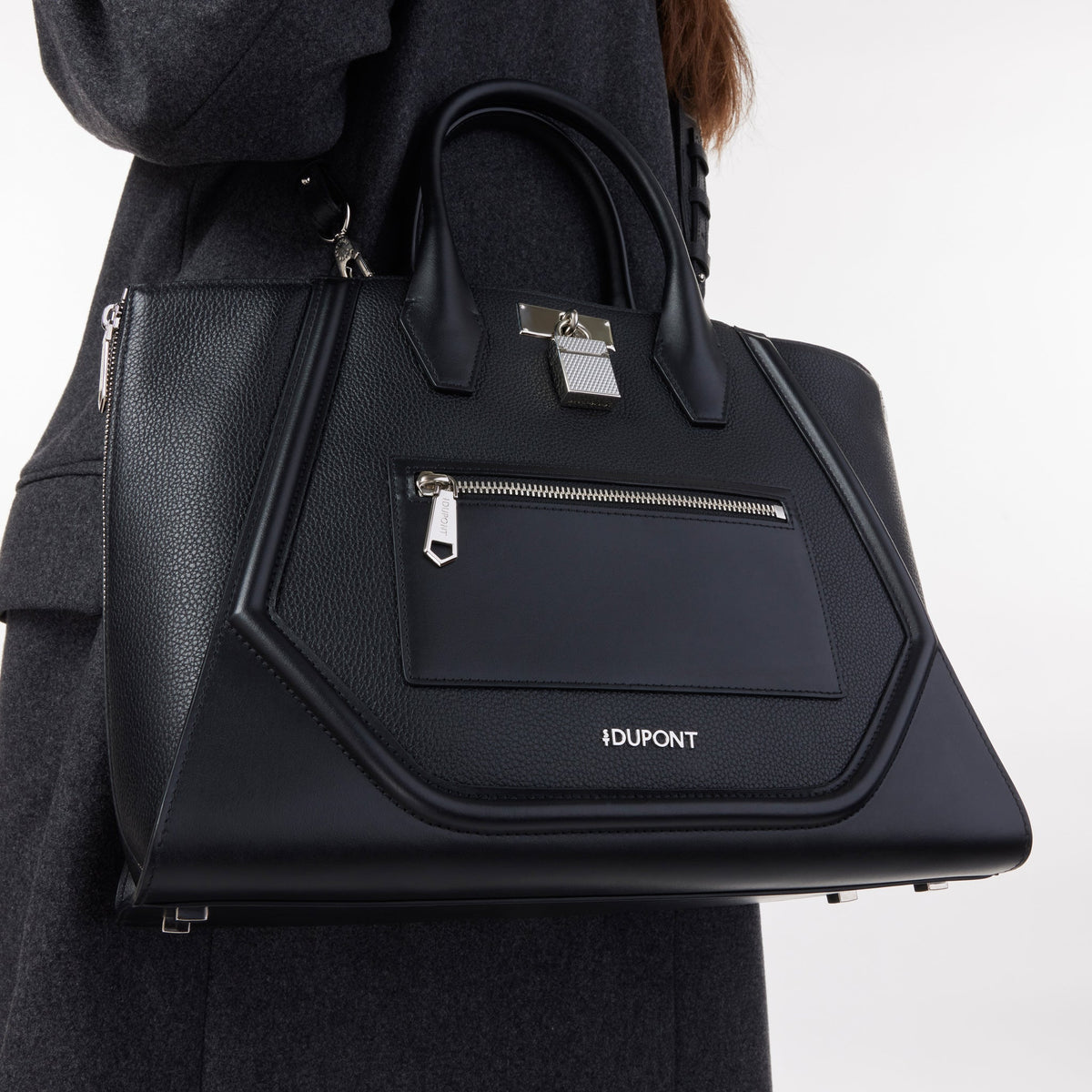 Mittlere Tasche backtoschool25 color_black corporate25 2 - S.T. Dupont Germany