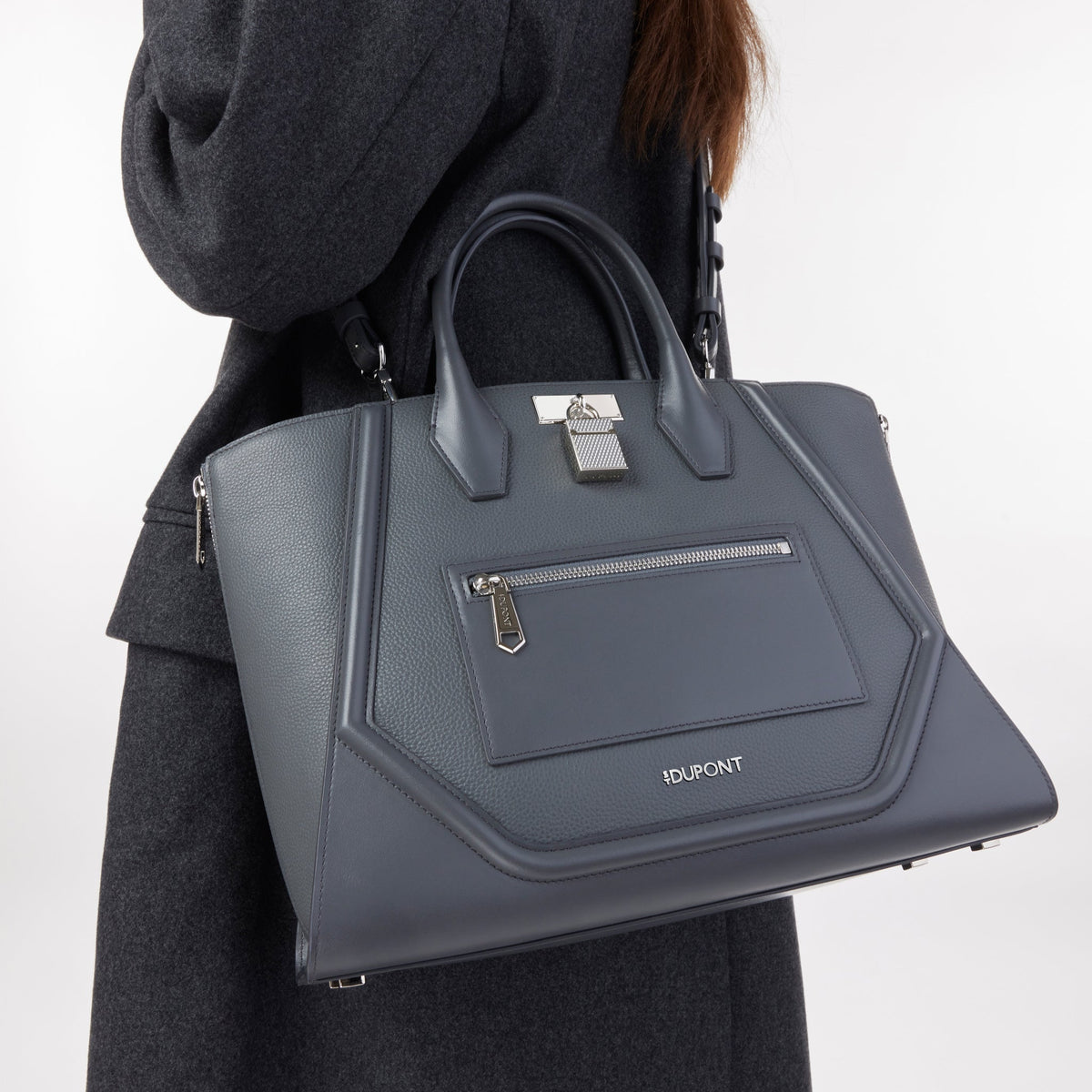 Mittlere Tasche color_grey gender_woman leather goods 3 - S.T. Dupont Germany