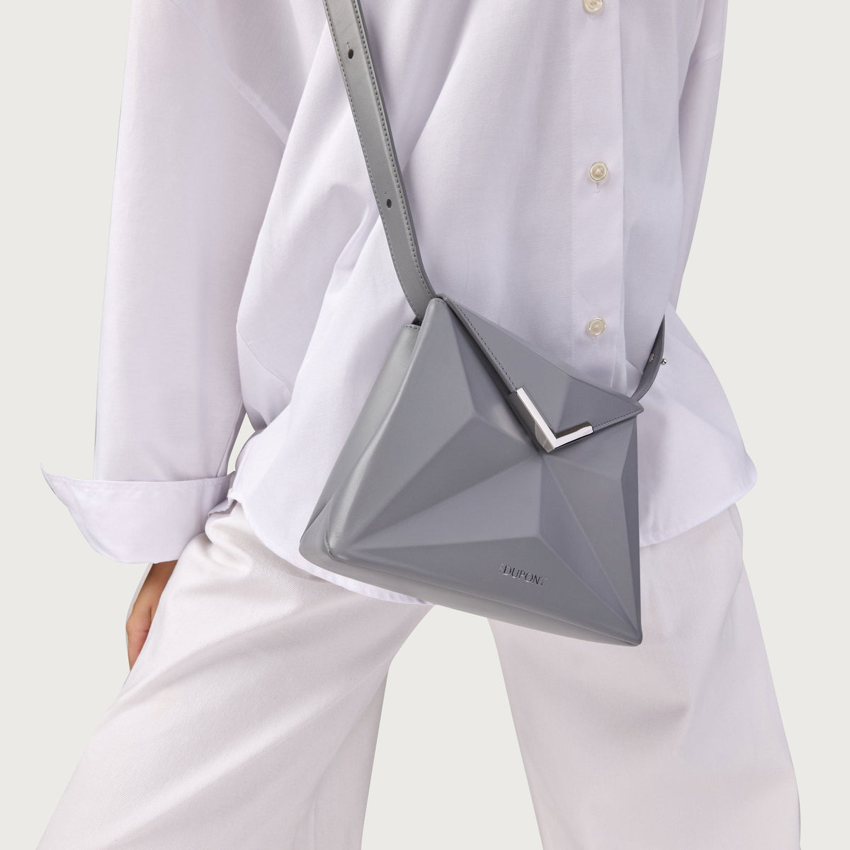 Kleine Tasche color_grey gender_woman leather goods 4 - S.T. Dupont Germany