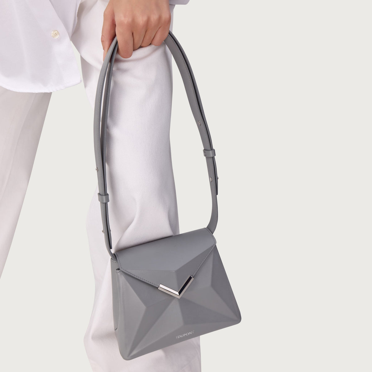Kleine Tasche color_grey gender_woman leather goods 5 - S.T. Dupont Germany